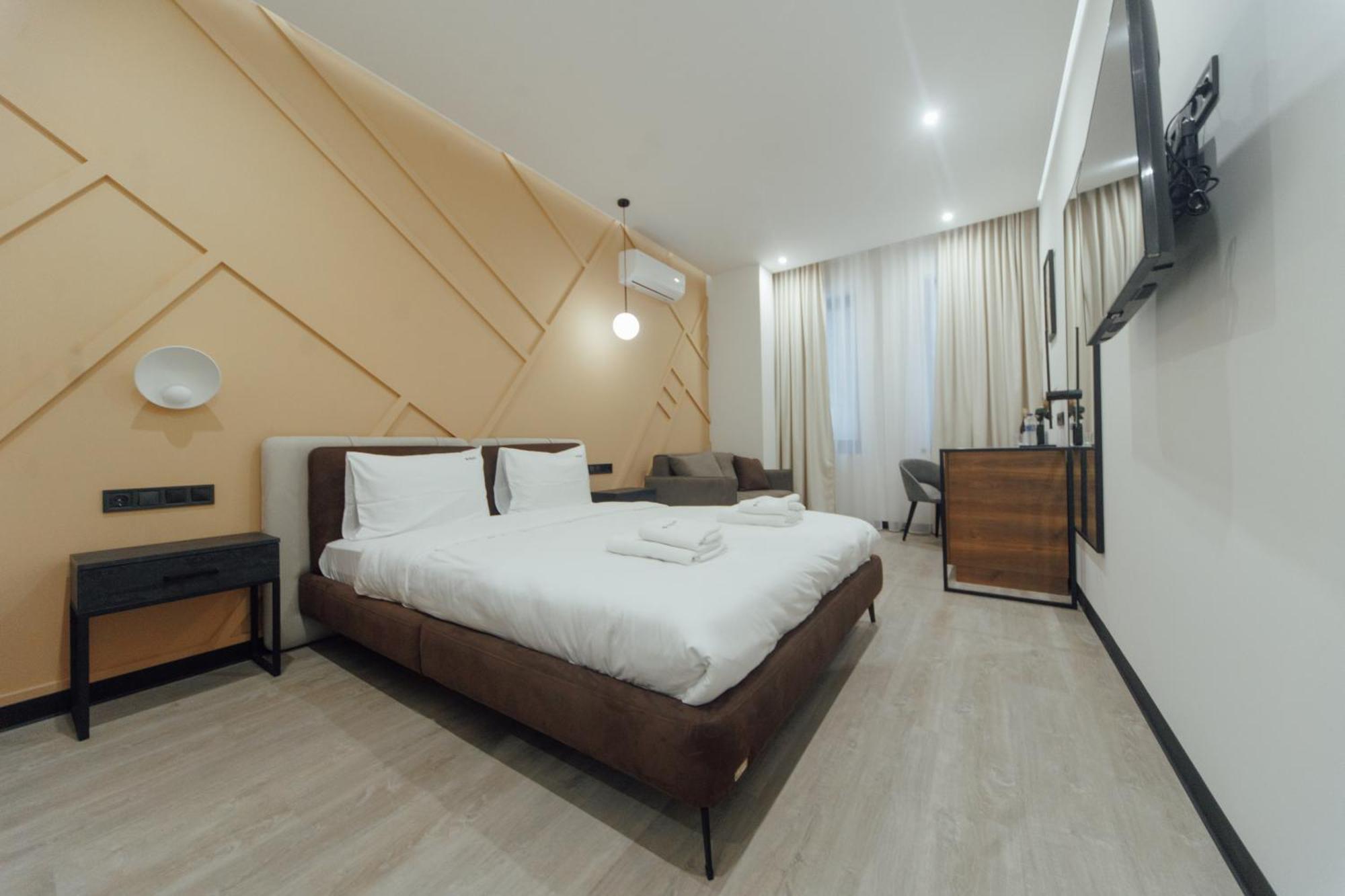 Select Hotel Liov Exterior foto