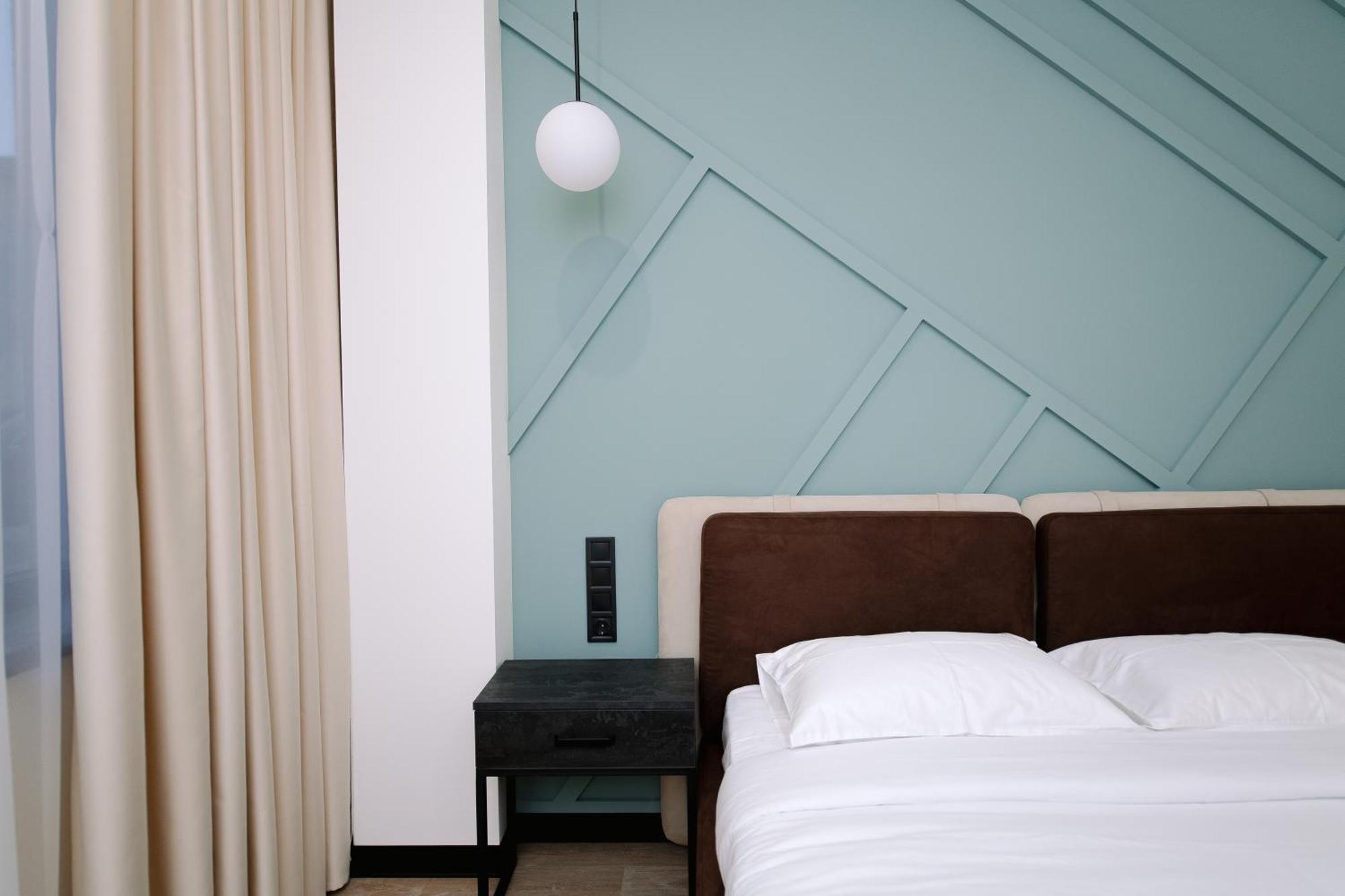 Select Hotel Liov Exterior foto